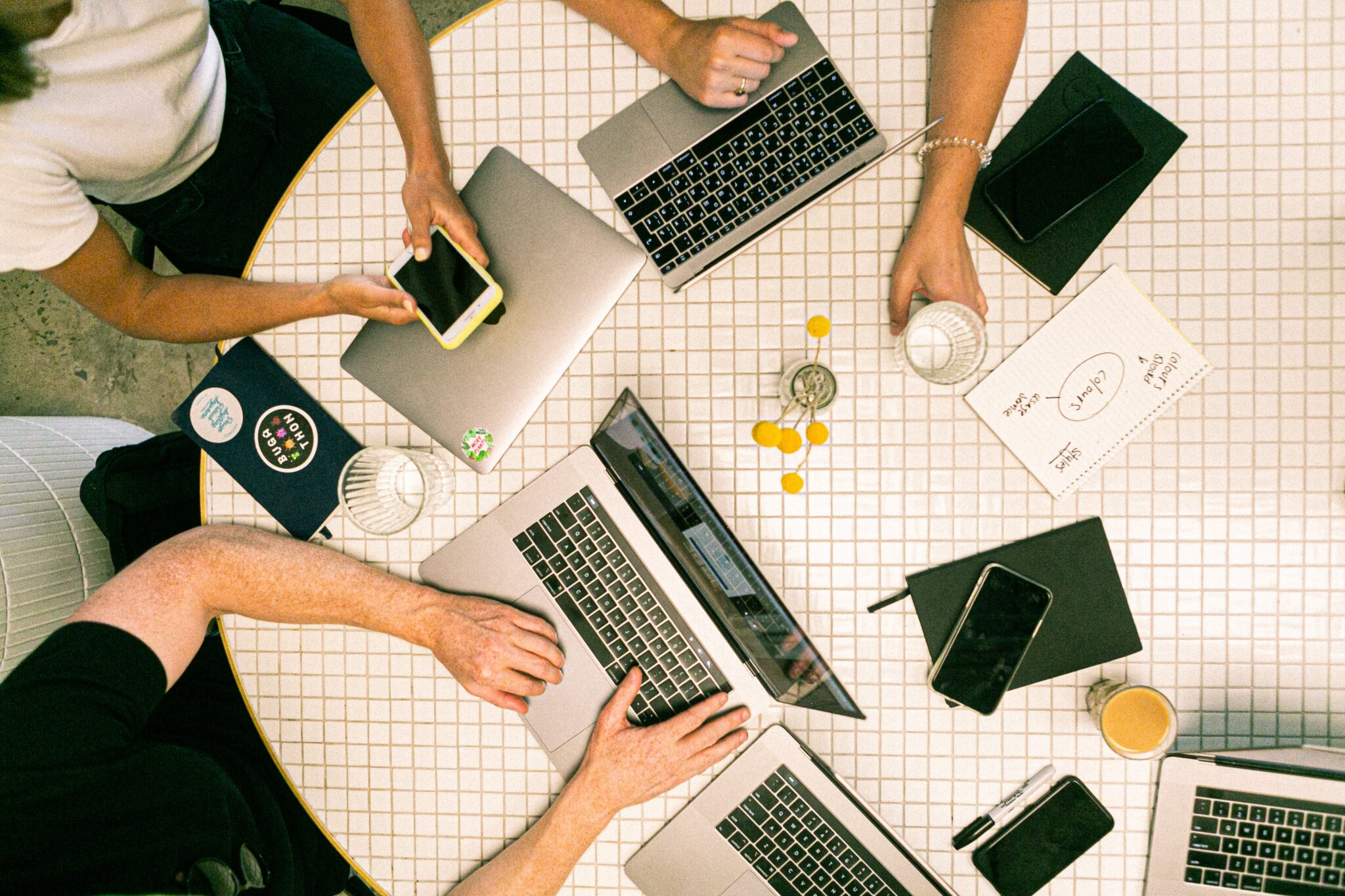 Qu’est-ce que le Mobile Device Management aussi appelé MDM ? - Bravas